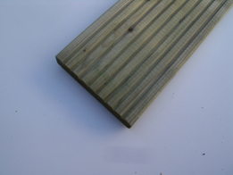 Geïmpregneerde geschaafde planken v.v. antislip