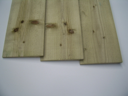 Geïmpregneerd potdekselhout (bevel siding, zweeds rabat)