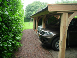 carport-van-fijnbezaagd-douglas