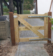 poort-geimpregneerd-vuren-28x145mm-palen-hardhout-12x12-cm