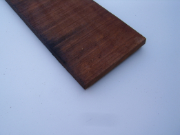 Hardhout beschoeiingsplanken 2 x 20 cm (ruw)(wordt niet op lengte gezaagd)