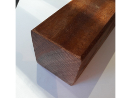 Hardhout schuttingpalen 6,8 x 6,8 cm geschaafd